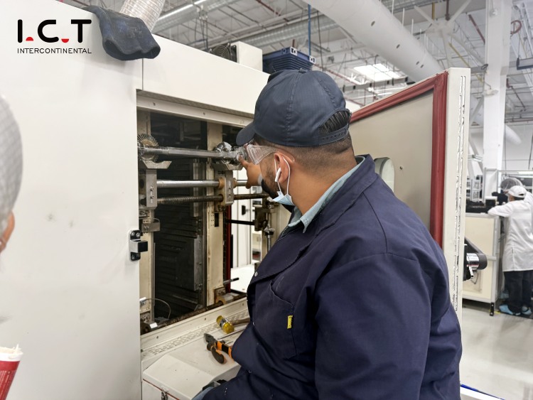 I.C.T supporto all'estero per il forno di cura verticale nel Messico 3