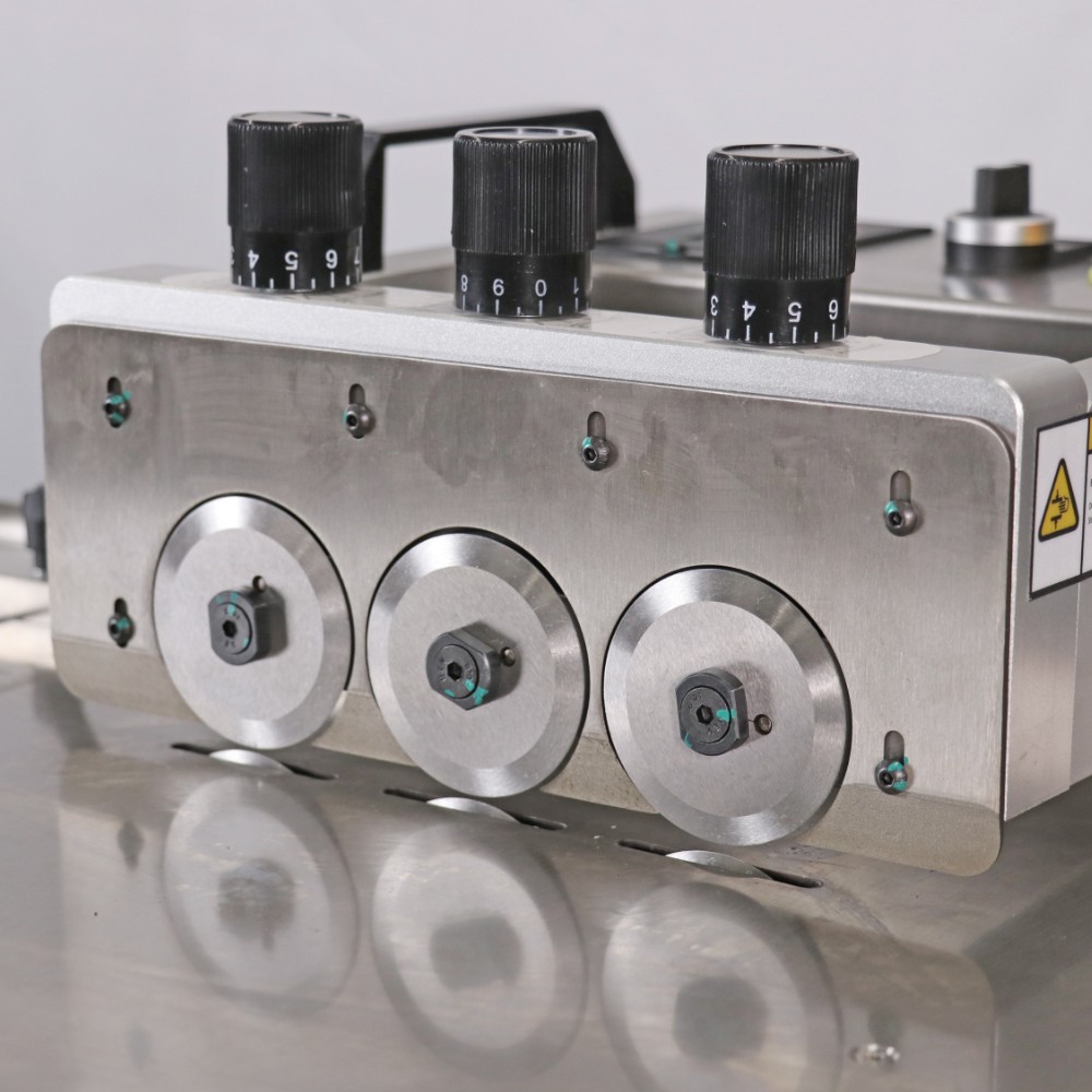 I.C.T-MLS1200 | Separatore multilame LED 