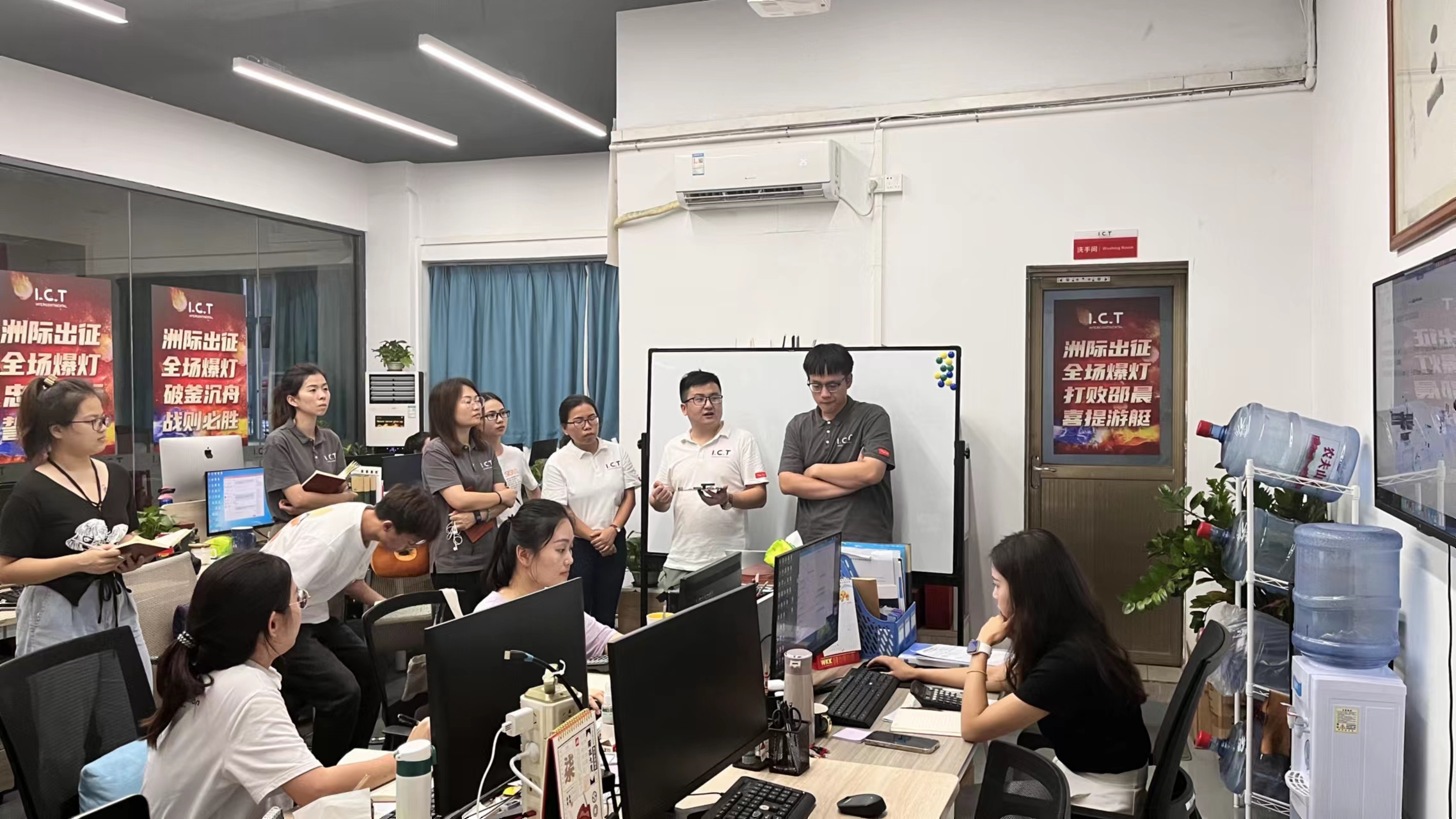 Linea di macchine I.C.T per formazione SMT