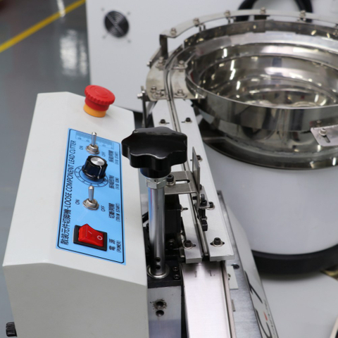 I.C.T | Macchina automatica per il taglio del piombo di componenti
